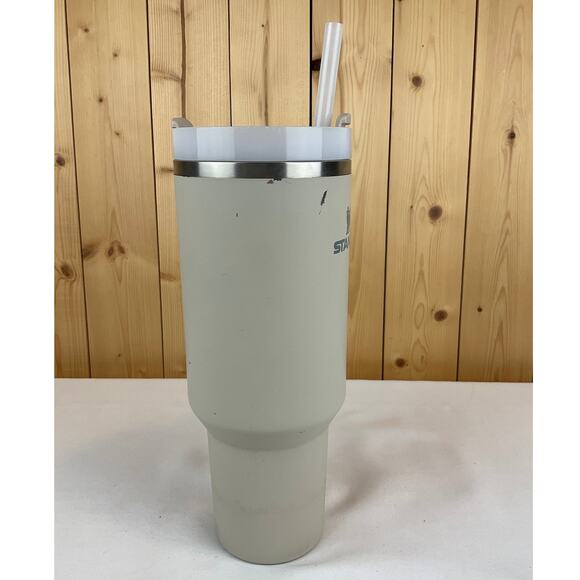 Pre-Owned Cream Stanley Tumbler, 40oz With Straw - Picture 4 of 7